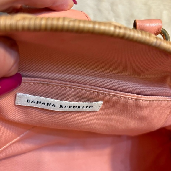 NEW Banana Republic Woven Bag Tan Rattan Pale Pink Leather Gold-tone Hardware - Picture 6 of 16
